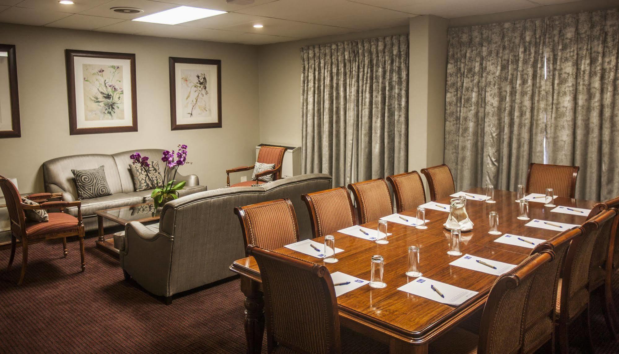 Garden Court Morningside Sandton Йоханесбург Екстериор снимка