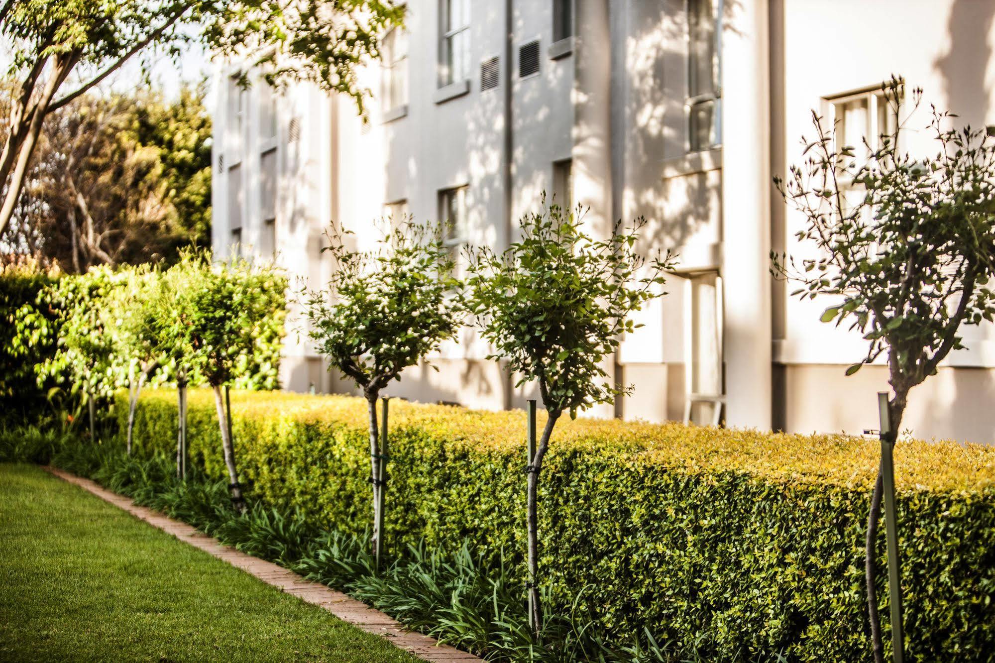 Garden Court Morningside Sandton Йоханесбург Екстериор снимка